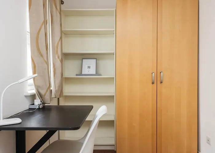 Vibrant Clapham Double Bedroom